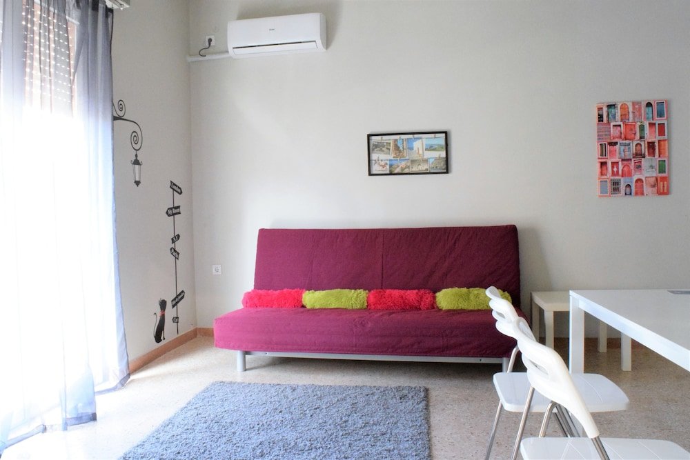 Фото Home Plus Psirri Apartment