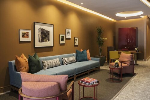 Гостиница Home Suite Hotels Rosebank