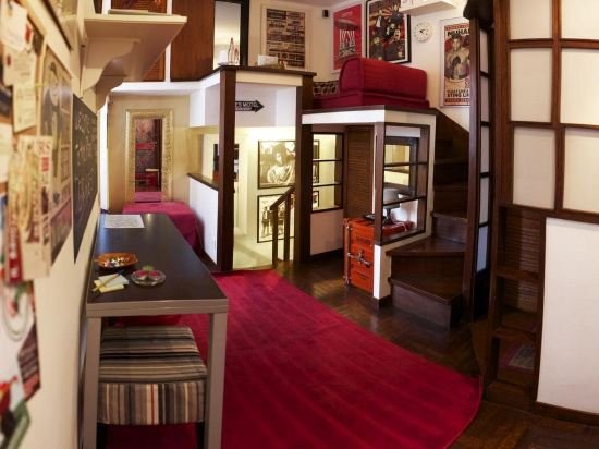 Фото отеля 1