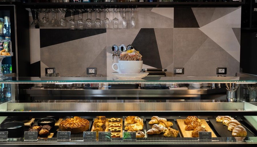 Фото Apollo Boutique Hotel