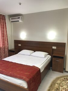 Zenit (Rechnaya Street, 39) ، فندق