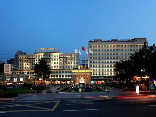 Dong Fang Hotel 