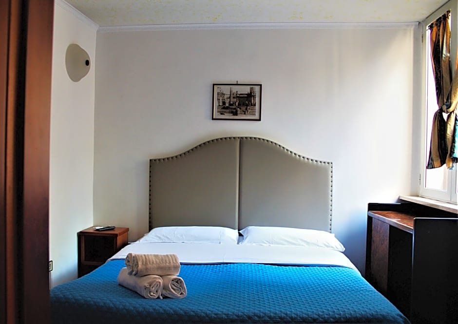 Фото Hotel Capri