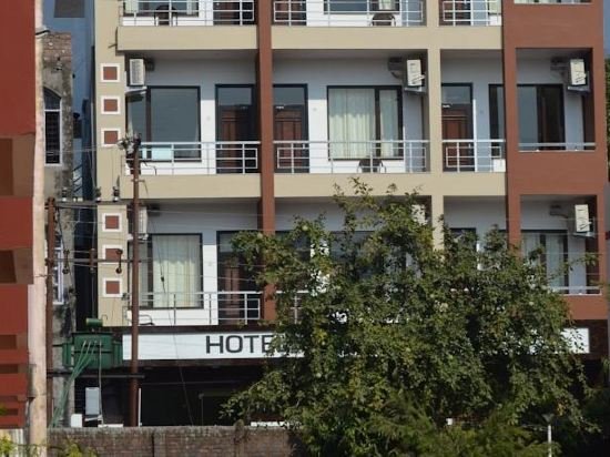 Фото Oyo 782 Hotel Yog Vashishth