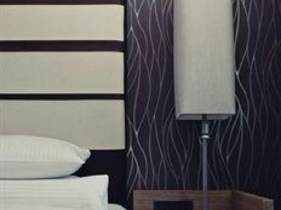 Фото Chirag Plaza