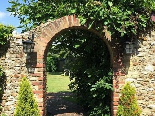 Внешний вид отеля The White Cottage B&b в Ист-Девоне, фото 4