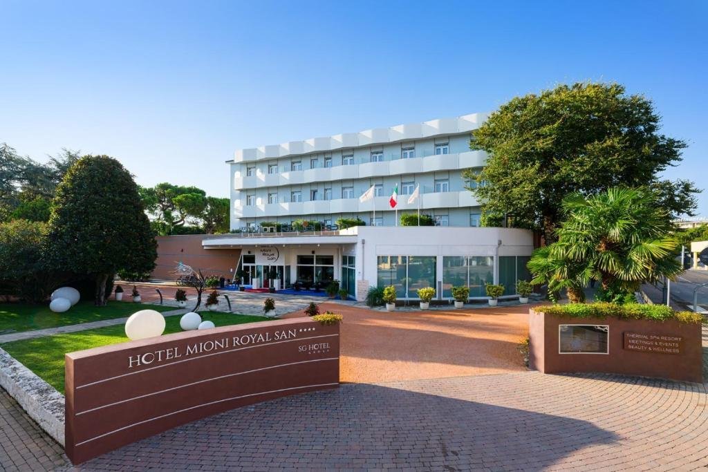 Фото Hotel Mioni Royal San