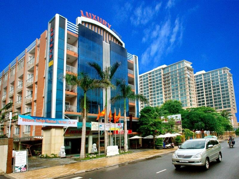 Гостиница Luxury Nha Trang Hotel в Нячанге