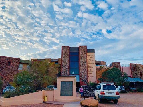 Гостиница Desert Cave Hotel в Кубер-Педи