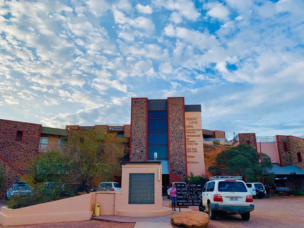 Фото Desert Cave Hotel