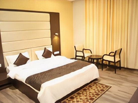 Фото Hotel Lavanya Palace