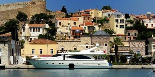 Гостиница Kanuni Kervansaray Historical Hotel в Чешме