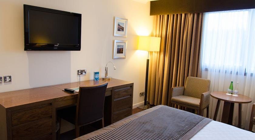 Фото The Aberdeen Altens Hotel