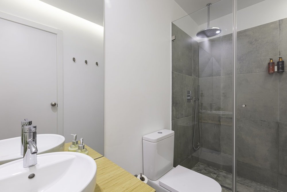 Фото Bairro Alto Bronze of Art Apartments