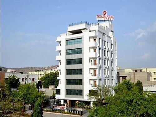 Гостиница The Solitaire Jaipur в Джайпуре