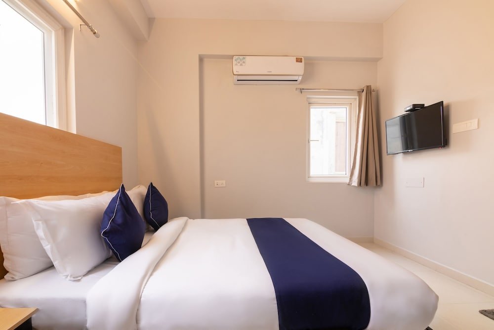 Фото SilverKey Executive Stays 27773 Ias Colony