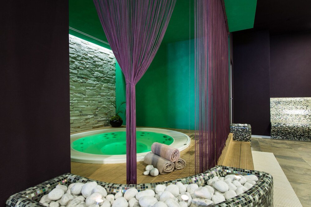 Фото Viest Hotel