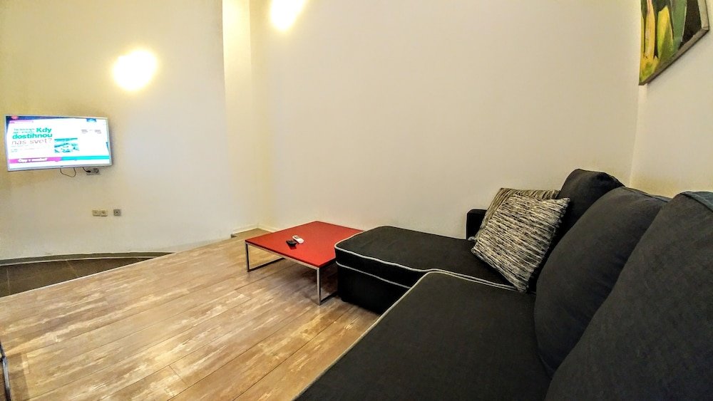 Фото Front of Beach next to RoyalBeach Hotel