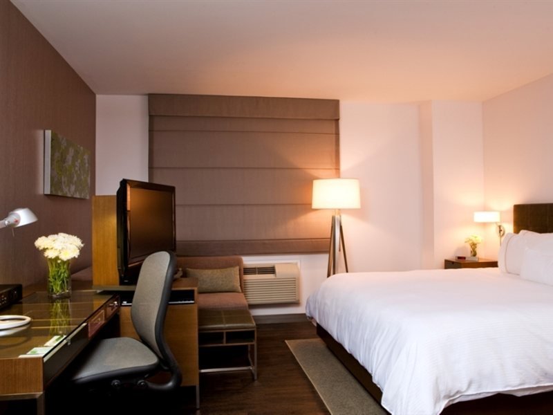 Фото Element New York Times Square West