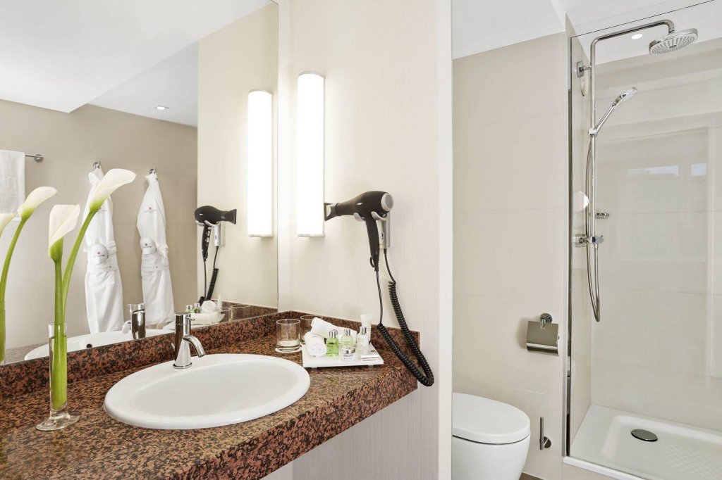 Фото Nh Collection Hamburg City