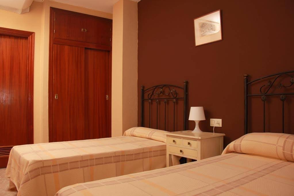 Фото Hostal Tilos