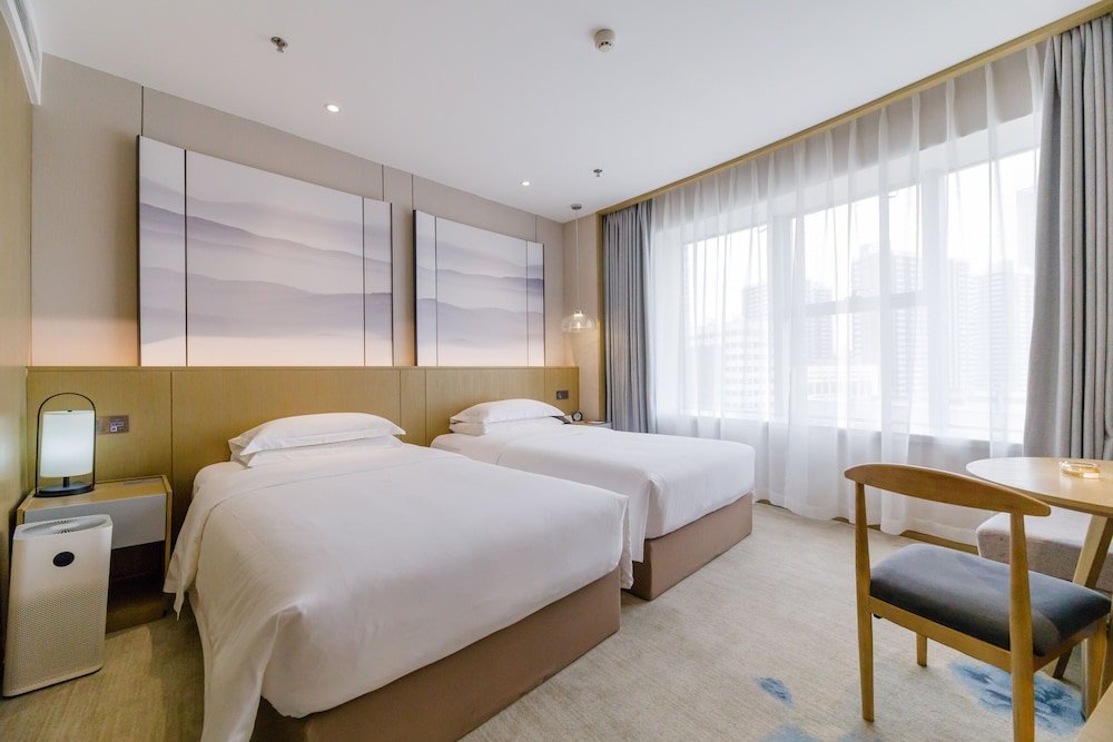 Фото Yun-Zen Century Hotel