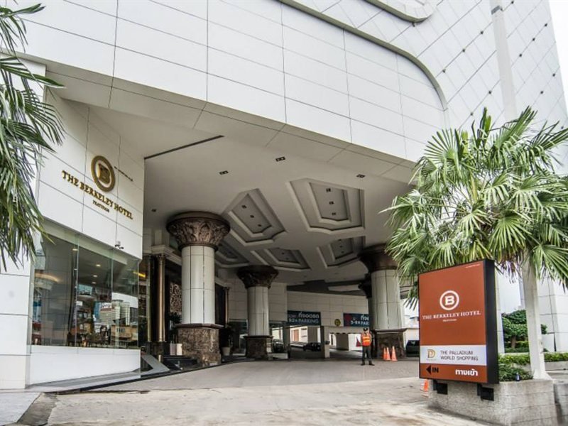 Фото The Berkeley Hotel Pratunam