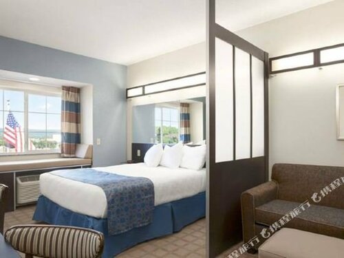 Гостиница Microtel Inn & Suites by Wyndham Eagle River/Anchorage Area в Штате Аляска