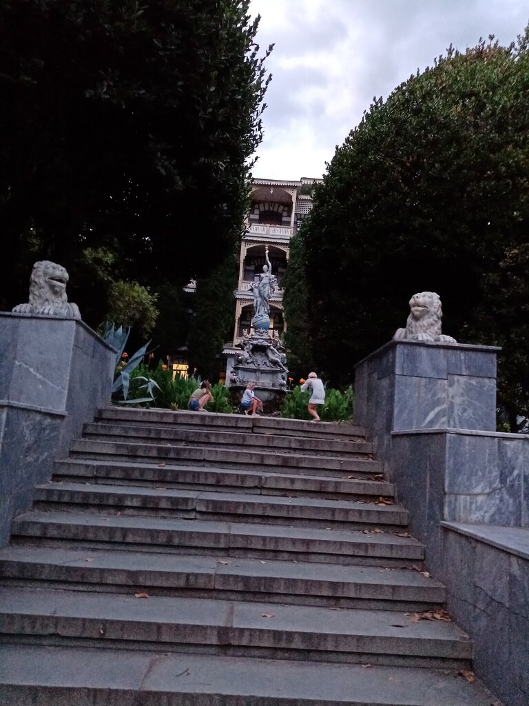 Landmark, attraction Ladder with lions, Republic of Crimea, photo