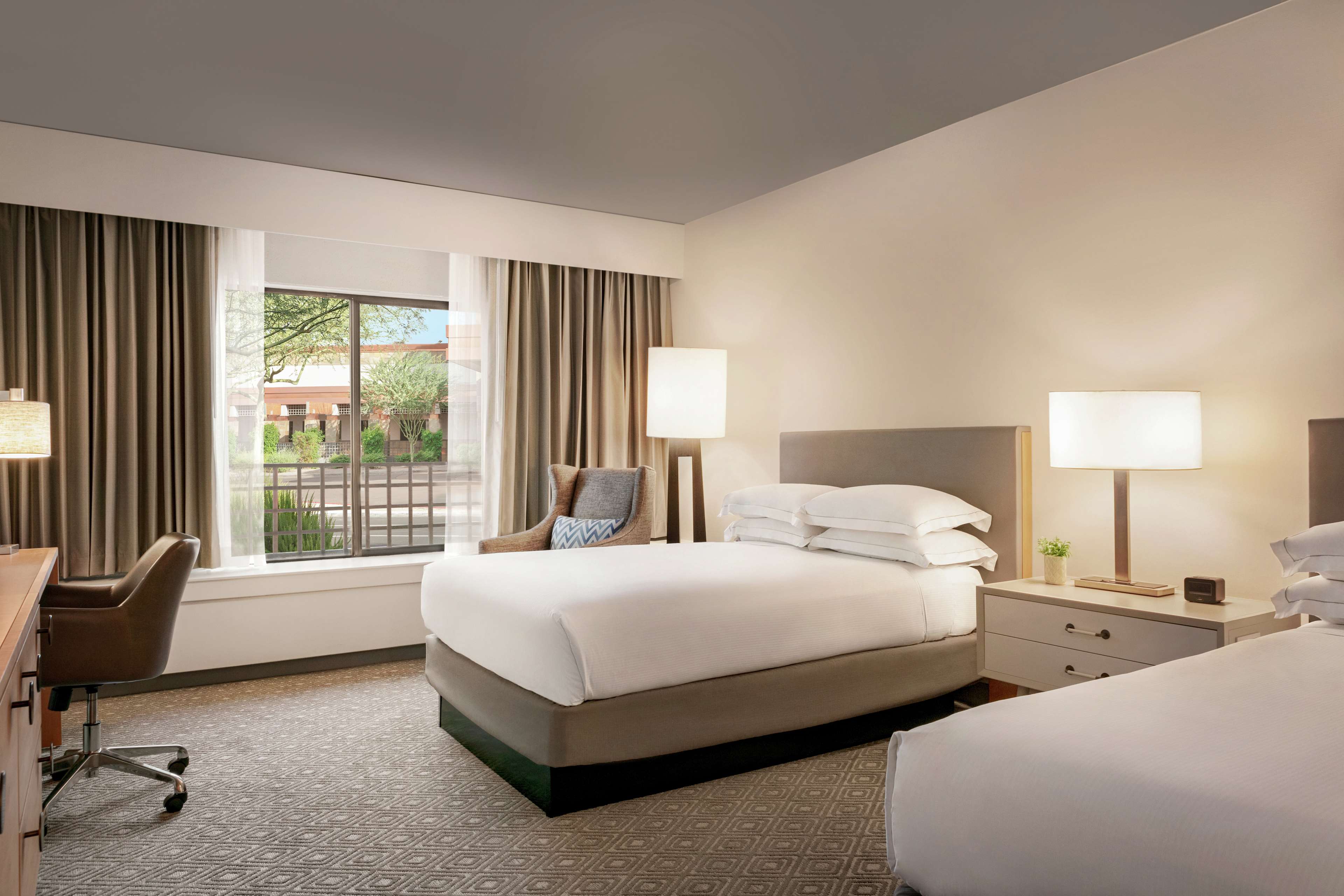 Фото Hilton Scottsdale Resort & Villas