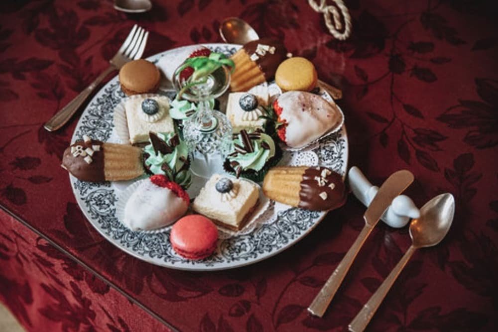 Фото Mathis House, A Victorian Bed & Breakfast and Tea Room at 600 Main