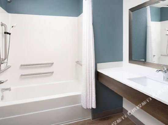 Фото WoodSpring Suites Washington Dc East Arena Drive