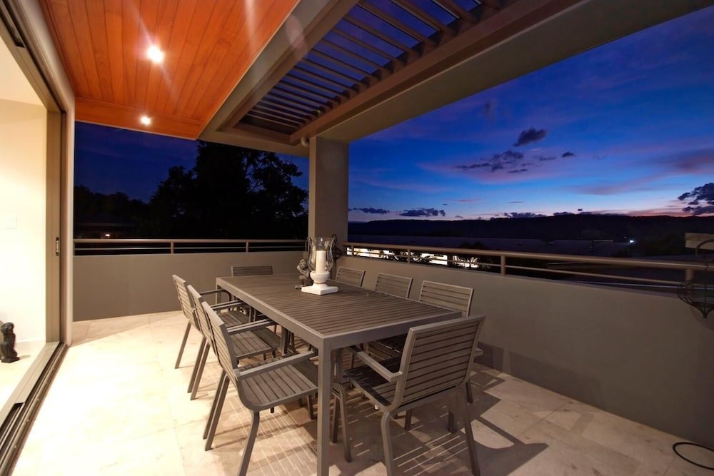 Фото Villa One on Murphy Luxury Villa