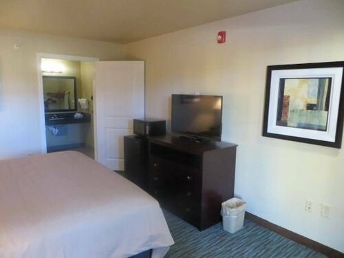 Гостиница Garden Inn and Suites Little Rock в Джэксонвилле