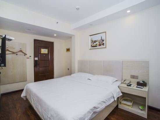 Фото GreenTree Inn Chengdu high-tech Development West Zone Shidai Tian Street Express Hotel