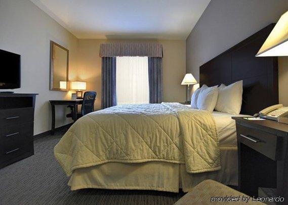 Фото Comfort Inn & Suites Oklahoma City West - I-40