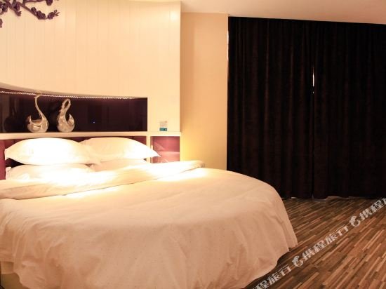 Фото City Comfort Inn Wuhan Honggang City Badajia