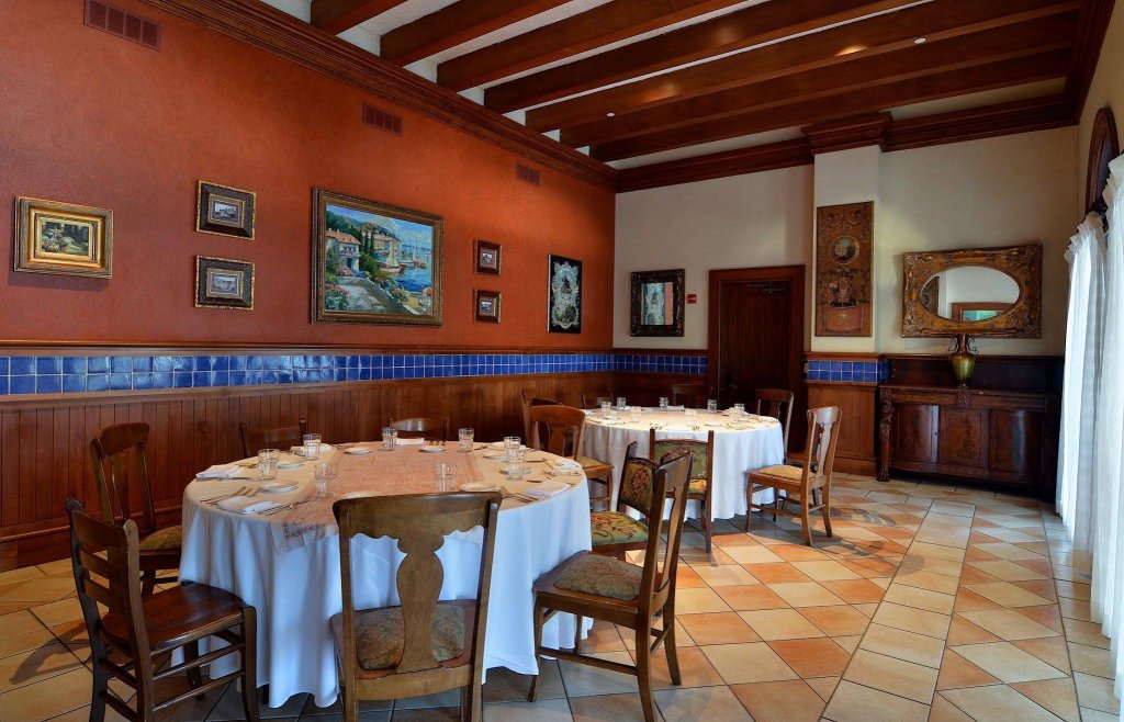 Фото Universal's Loews Portofino Bay Hotel