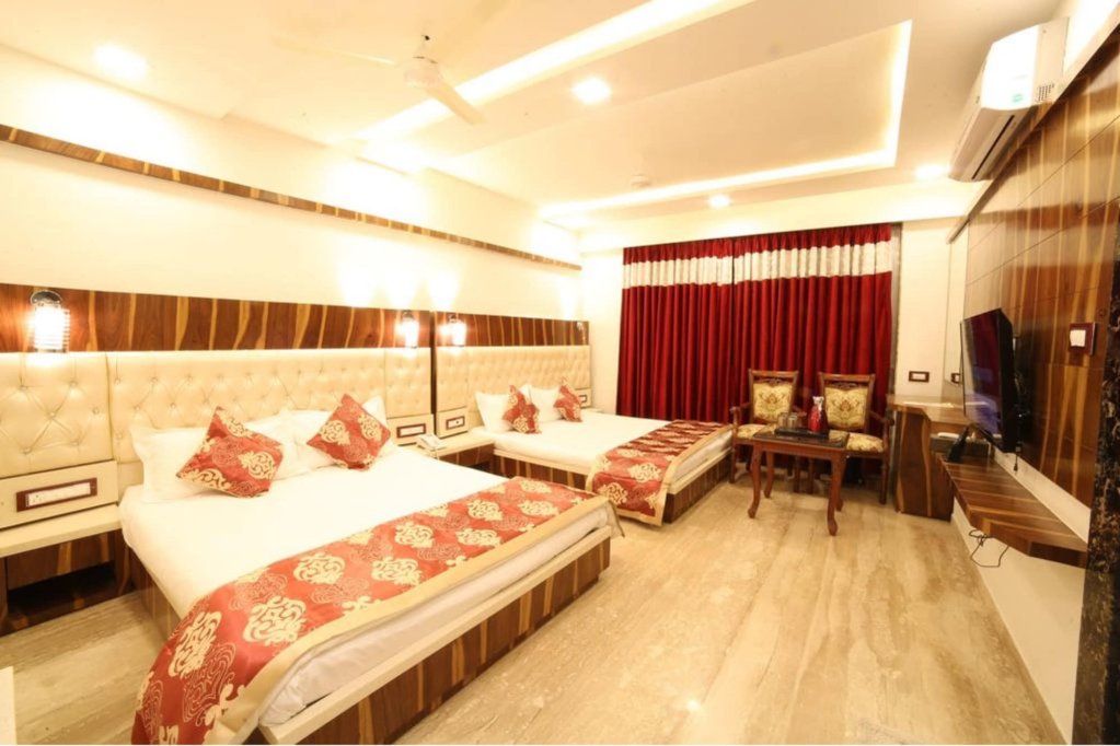 Фото Sheratone - A Luxury Hotel