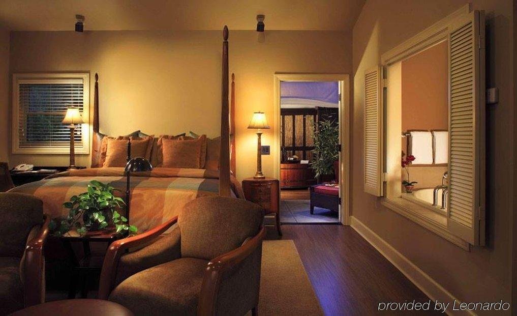 Фото MacArthur Place