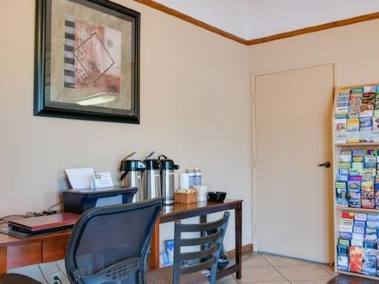 Фото Best Western Santee Lodge