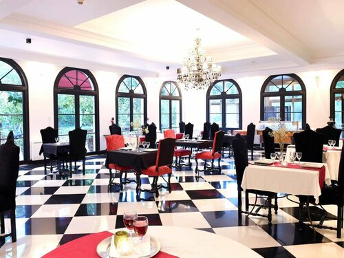 Гостиница Hostellerie du Moulin de la Roque