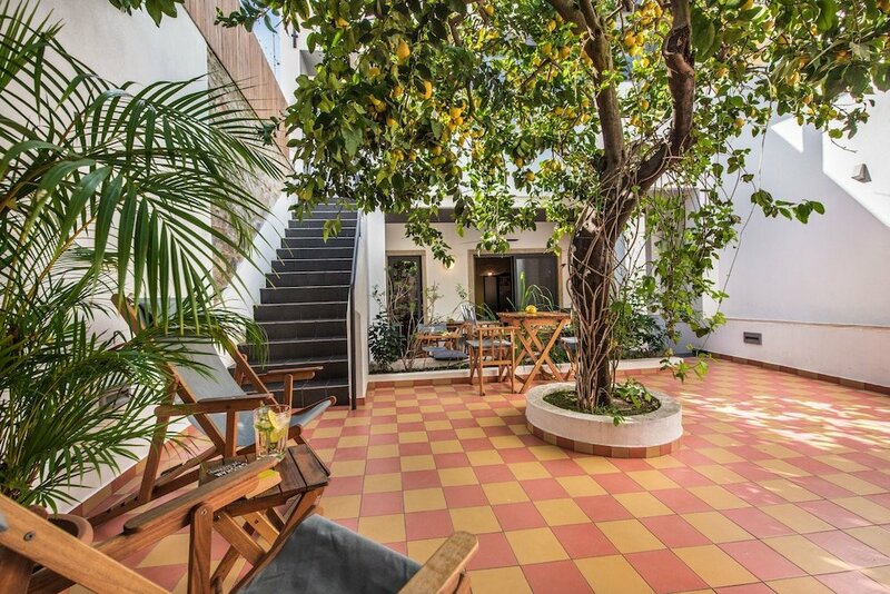 Гостиница Lemon Tree Apartments в Фару