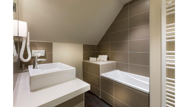 Фото The Originals Résidence, Demeure des Remparts, Provins