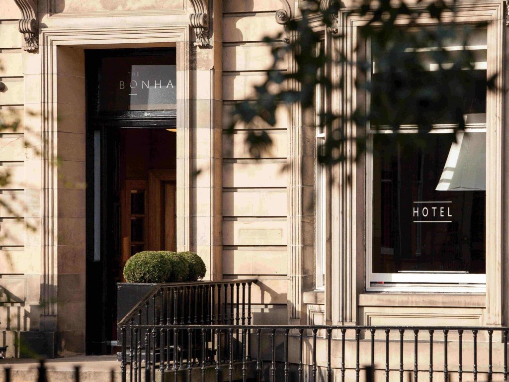 Фото The Bonham Hotel