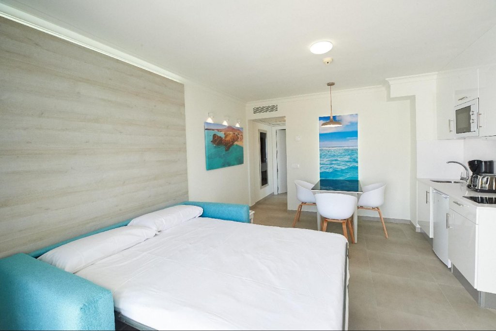 Фото Montana Club Suite Hotel