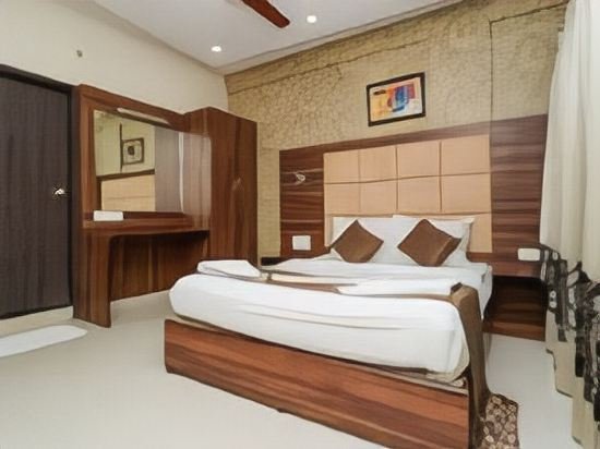 Фото Hotel Aditya Mysore