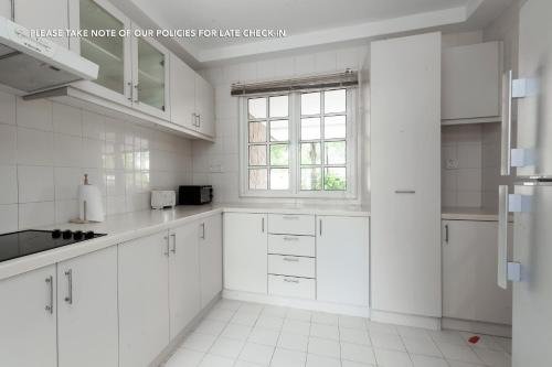 Фото 5 Twenty Ampang Hilir Guesthouse