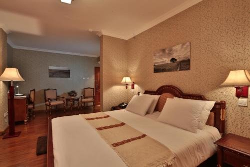 Фото Abyssinia Renaissance Hotel