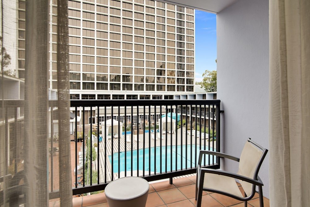 Фото Sheraton Universal Hotel